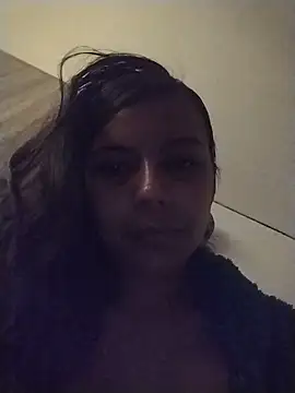 cinthia2011 online show from April 4, 6:49 pm