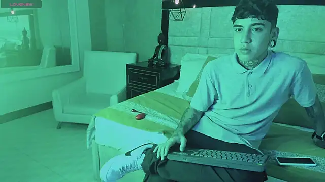 MarkOlsenn online show from February 3, 8:14 pm