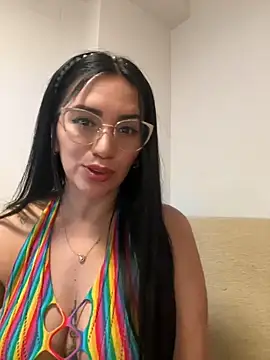 nataliia queen  online show from May 5, 5:26 am