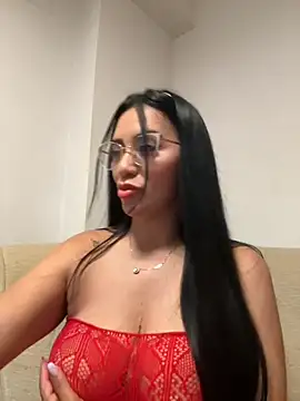 nataliia queen  online show from May 27, 10:40 pm