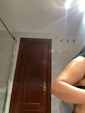 nataliia queen  online show from June 17, 1:19 am