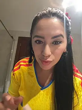 nataliia queen  online show from June 18, 12:33 am