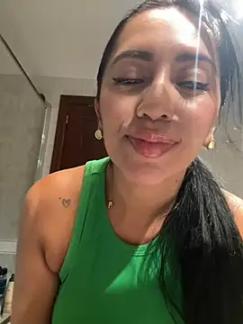 nataliia queen  online show from August 2, 2:21 am