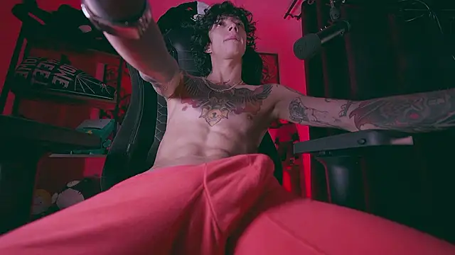 Olliver   y online show from March 2, 5:08 am