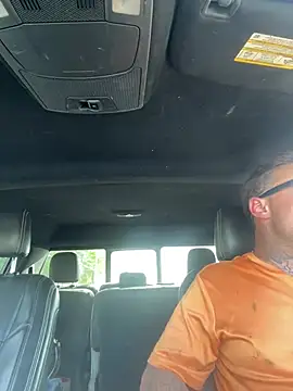 WIDBIGWHITECOCK online show from June 1, 9:38 pm