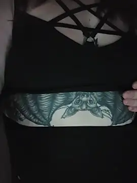 LunaLuxxx666 online show from January 13, 7:13 am