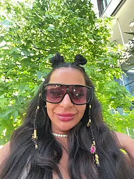 sweetxlayla online show from June 15, 5:59 pm