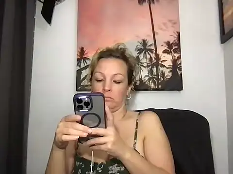 SattivvaXXX online show from April 30, 11:27 am