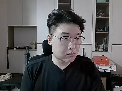 W0Ijn online show from May 8, 2:39 am