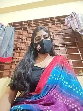 queenneha69 online show from May 13, 5:10 pm