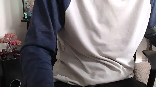 EspanolVato online show from March 13, 8:15 pm