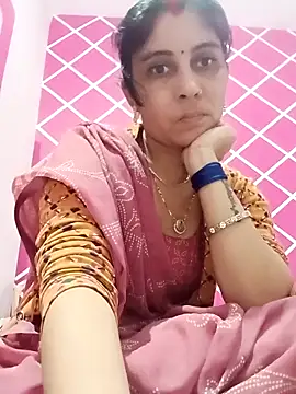 Snapshot of Hot_ree85 chatting on February 24, 6:55 am Hot ree85 online show from February 24, 6:55 am