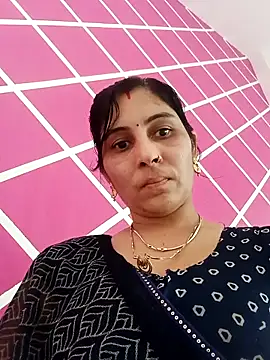 Snapshot of Hot_ree85 chatting on February 28, 10:38 am Hot ree85 online show from February 28, 10:38 am