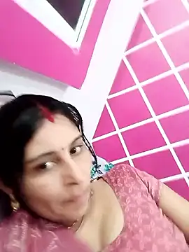 Snapshot of Hot_ree85 chatting on March 12, 5:57 am Hot ree85 online show from March 12, 5:57 am