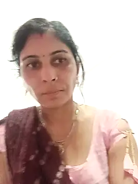 Snapshot of Hot_ree85 chatting on March 14, 6:08 am Hot ree85 online show from March 14, 6:08 am