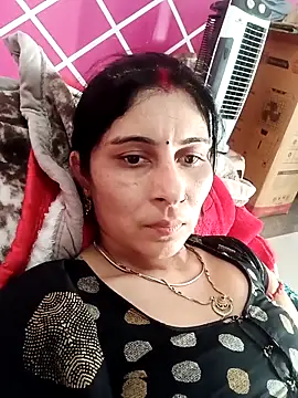 Snapshot of Hot_ree85 chatting on March 20, 10:09 am Hot ree85 online show from March 20, 10:09 am