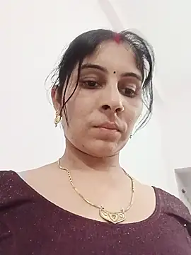 Snapshot of Hot_ree85 chatting on May 23, 1:48 pm Hot ree85 online show from May 23, 1:48 pm