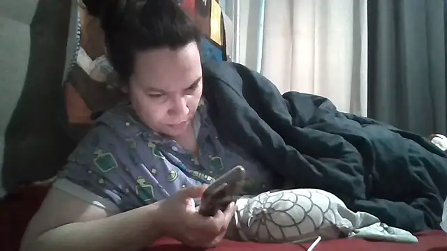 bellakay19 online show from April 3, 2:48 pm