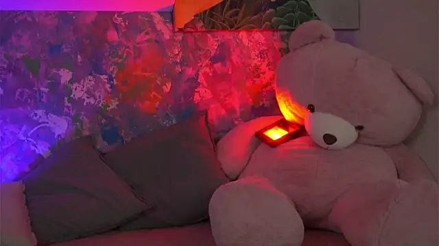 Ava Solis online show from June 8, 8:31 pm