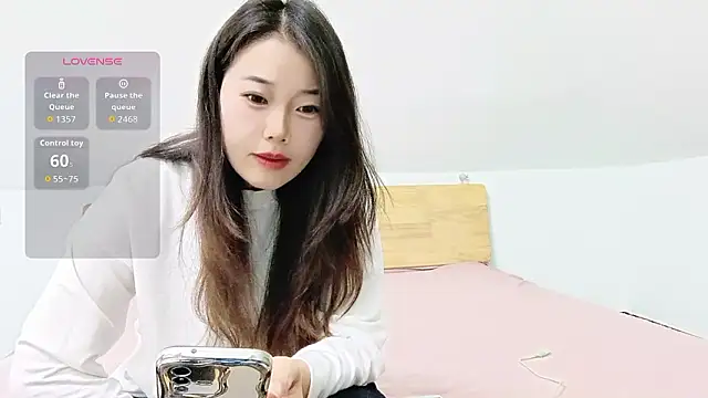 Snapshot of Leila_E chatting on March 16, 3:01 am Leila E online show from March 16, 3:01 am