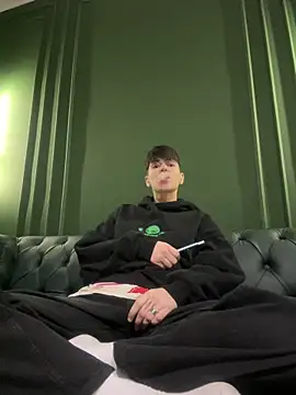 ravenryx online show from February 20, 4:29 pm