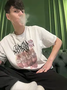 ravenryx online show from February 26, 3:55 pm