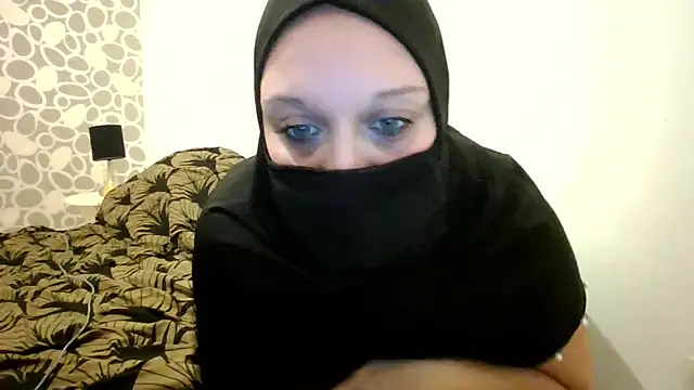 MuslimSexyHot online show from January 17, 6:33 pm