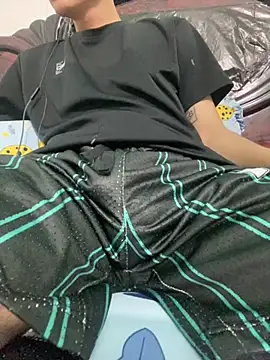 Kayven2003 online show from February 13, 1:18 pm