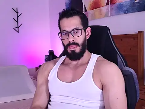SlavSanz online show from July 13, 10:45 pm