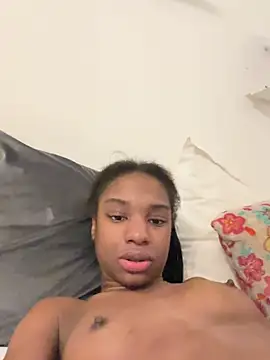 emmalovance online show from February 18, 9:55 pm