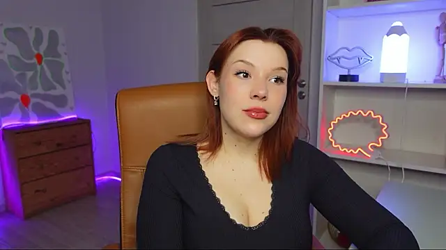 Emily Boker online show from February 4, 10:04 pm