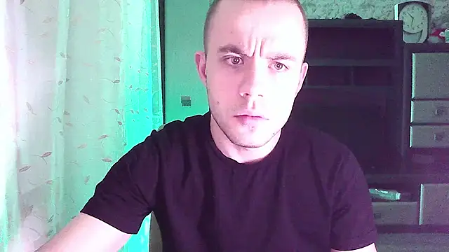 Snapshot of TvoY_bOy1 chatting on February 13, 8:27 pm TvoY bOy1 online show from February 13, 8:27 pm