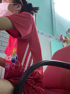 Snapshot of KemmDau chatting on March 24, 10:31 am KemmDau online show from March 24, 10:31 am