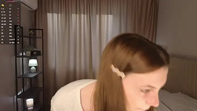 LaveraMeling online show from March 27, 4:18 am