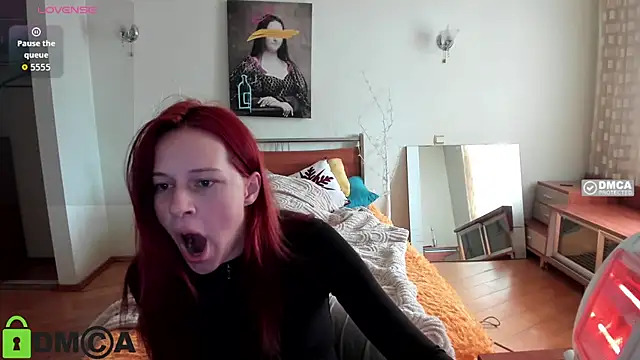 Lily Viola online show from March 25, 7:25 am