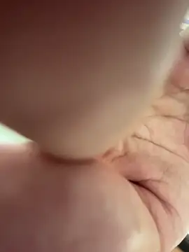 Snapshot of sunny-ly chatting on March 25, 3:40 pm sunny-ly online show from March 25, 3:40 pm