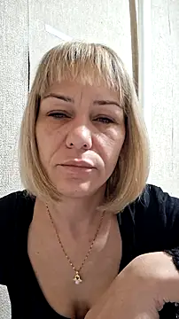 Snapshot of MissKryss chatting on February 28, 1:39 am MissKryss online show from February 28, 1:39 am