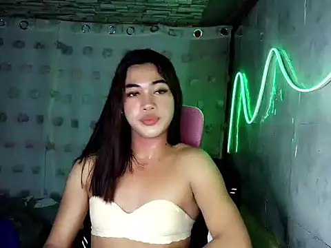 Snapshot of Margalona_ chatting on May 7, 11:48 am Margalona online show from May 7, 11:48 am