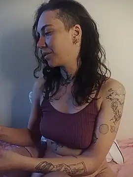 Snapshot of Dirty_Pink chatting on February 8, 6:44 pm Dirty Pink online show from February 8, 6:44 pm