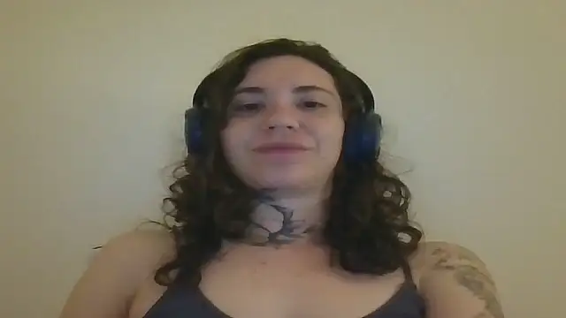 Snapshot of Dirty_Pink chatting on March 10, 9:42 pm Dirty Pink online show from March 10, 9:42 pm