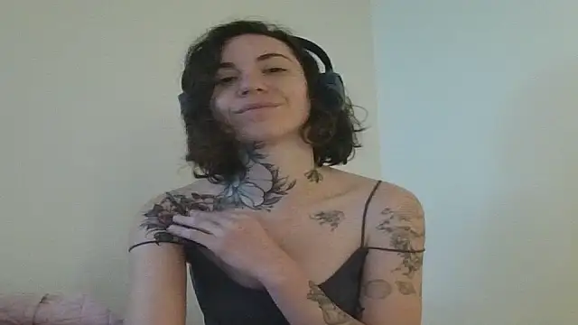 Snapshot of Dirty_Pink chatting on March 21, 9:25 am Dirty Pink online show from March 21, 9:25 am