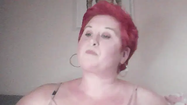 BustyRedxx online show from March 4, 7:20 pm