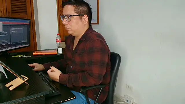 chubby16cm online show from January 10, 11:20 pm