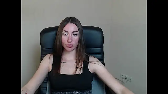 cammila horn online show from January 14, 6:24 pm