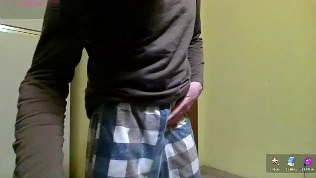 Snapshot of Ele7b5 chatting on March 15, 10:16 pm Ele7b5 online show from March 15, 10:16 pm