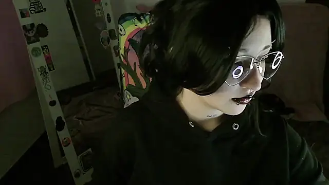 Aoidandelion online show from January 8, 11:18 pm