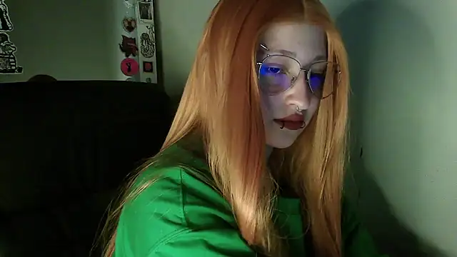 Snapshot of Aoidandelion chatting on March 11, 11:55 pm Aoidandelion online show from March 11, 11:55 pm