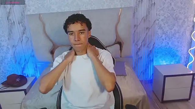 Zayn tay online show from February 7, 3:10 am