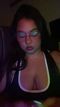 Isabella Belmont online show from April 22, 9:11 am