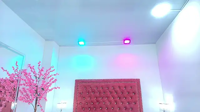 Snapshot of Serena_ebony chatting on January 17, 11:37 am Serena ebony online show from January 17, 11:37 am